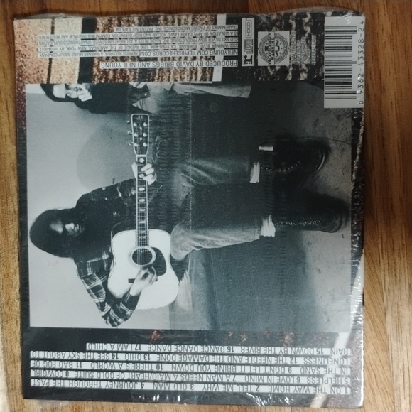 Neil Young | Comes A Time & Live at Massey Hall 1971 2-CD Bundle | NWT - Picture 5 of 5